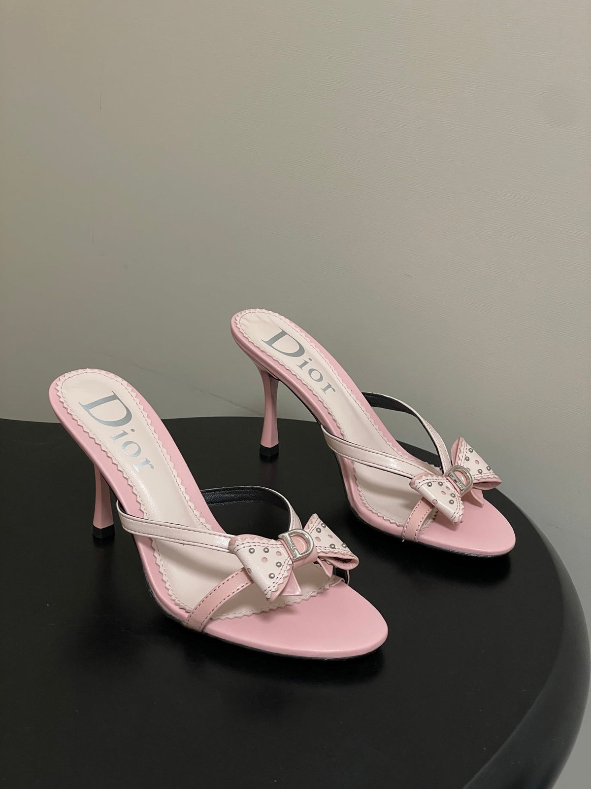 CD 26SS D'Trick Heeled Sandal 10cm Powder Pink Bow Detail Sheepskin 632579