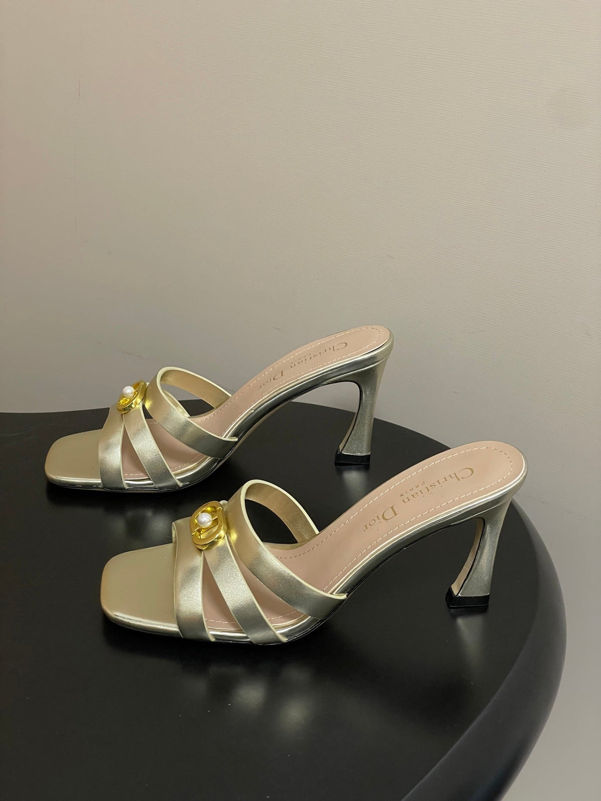 CD 26 High-Heeled Sandals 80mm Gold Metallic Cowhide 632584