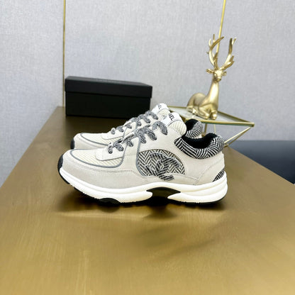 CC 2026 Casual Sneakers Ivory Black Suede 668049