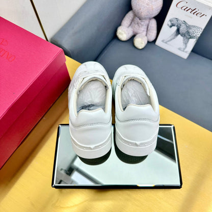 VT 26s Upvillage Sneakers White Leather 927019