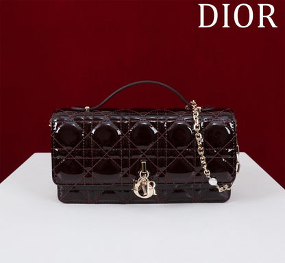 my cd mini 21 wine red patent calfskin