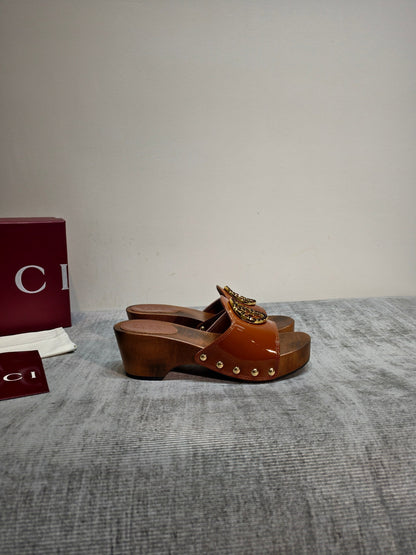 GG Clog Brown Patent Leather 864266