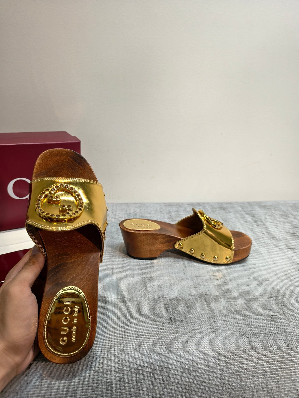 GG Clog Gold Leather 864268
