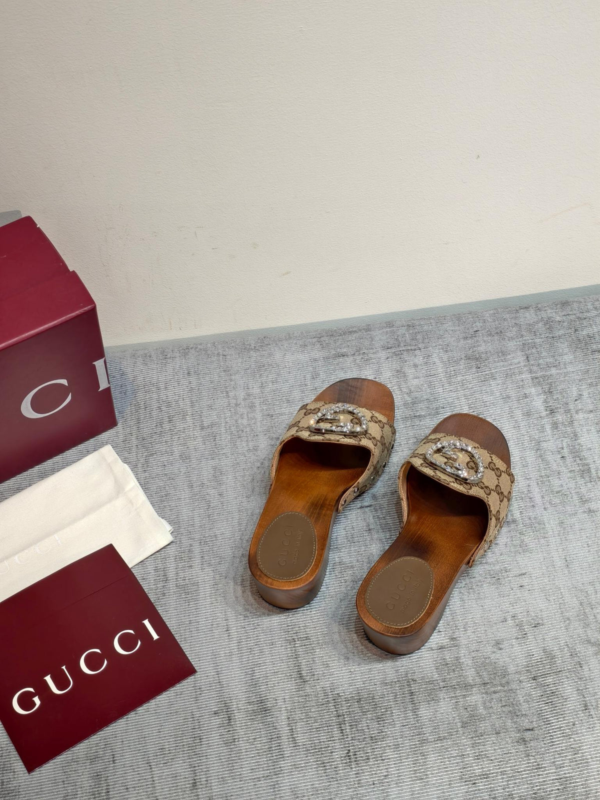 GG Clog Beige Canvas 864269