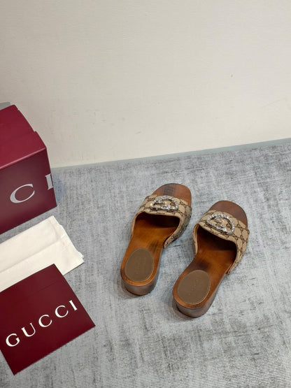 GG Clog Beige Canvas 864269