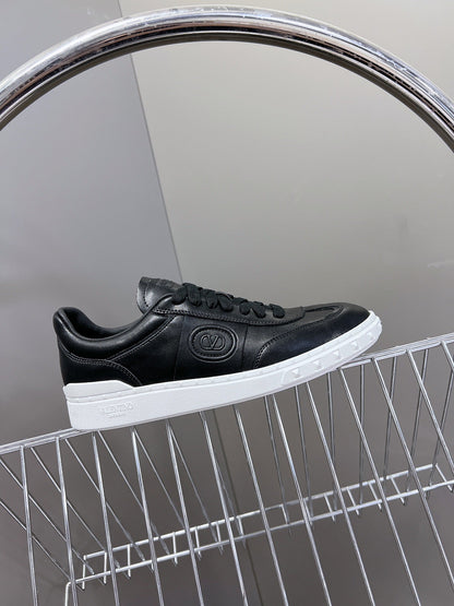 Upvillage Trainer In Black Laminated Calfskin 989602