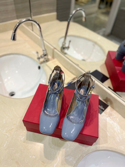 VT 26s VLogo Block Heels Light Blue Patent Leather 985373