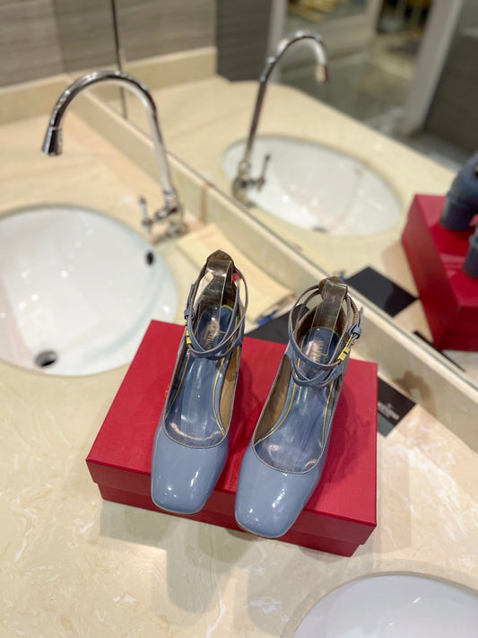 VT 26s VLogo Block Heels Light Blue Patent Leather 985373