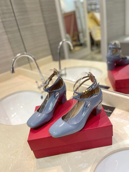 VT 26s VLogo Block Heels Light Blue Patent Leather 985373