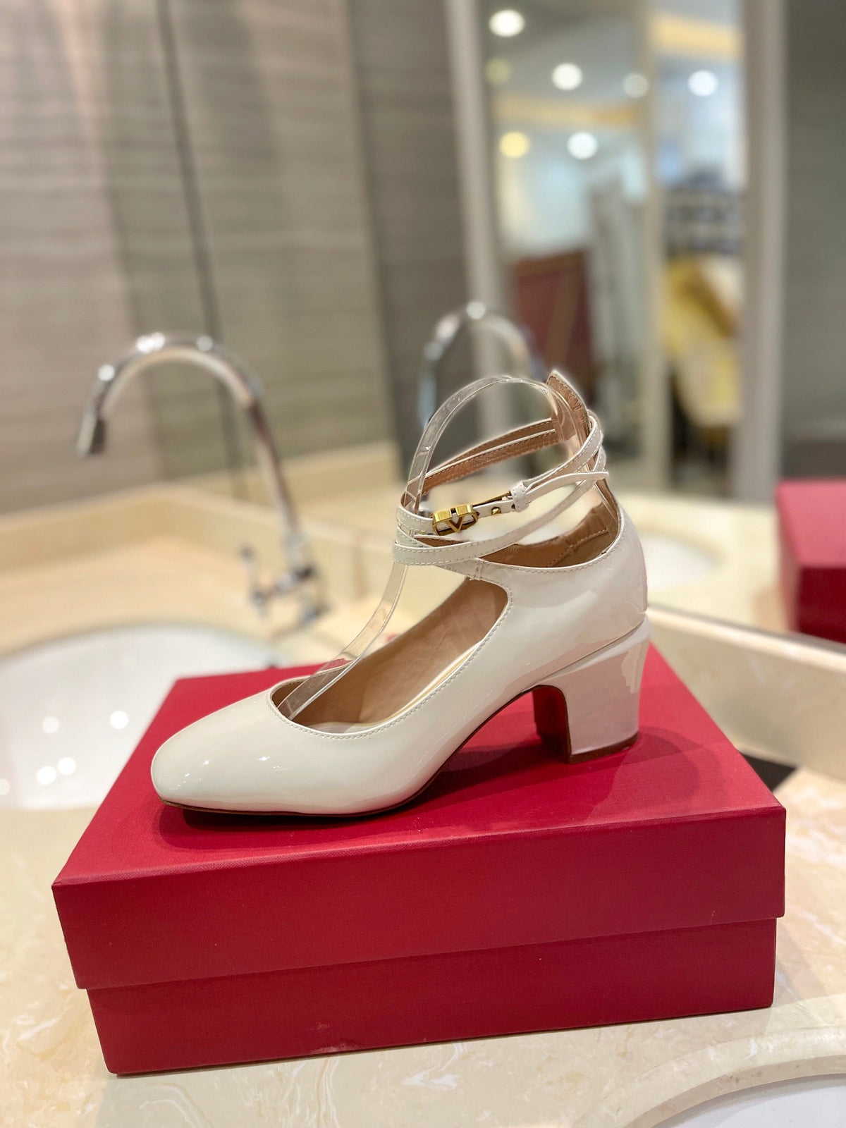VT 26s VLogo Block Heels White Patent Leather 985375