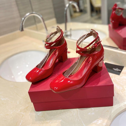 VT 26s VLogo Block Heels Red Patent Leather 985376