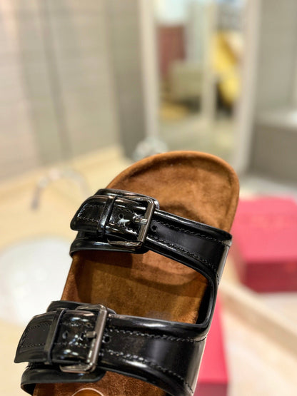 VT 26s Fussfriend Two Strap Sandals Black Brown Patent Leather Suede 985406