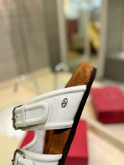 VT 26s Fussfriend Two Strap Sandals White Brown Leather Suede 985408