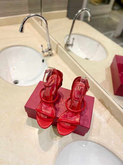 VT 26s Atelier Rose Sandals Red Leather 985380