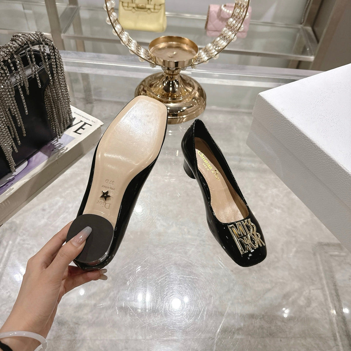 CD 25 Pump Heel Height 3cm Black Patent Leather 393413