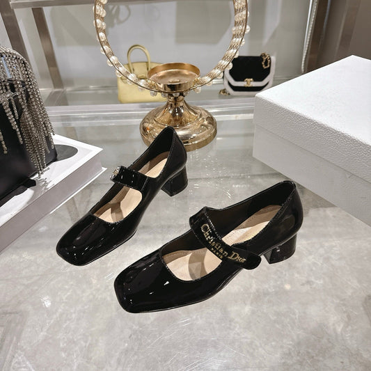 CD 26 Lolita High Heels 40 Black Patent Leather 592210