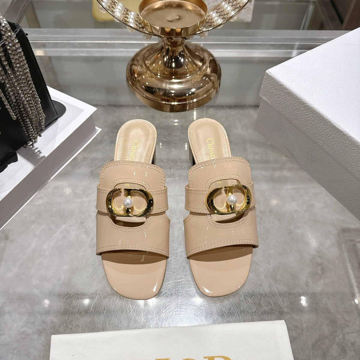 CD 26 Chunky Heel Sandals 35mm Beige Patent Leather 592269