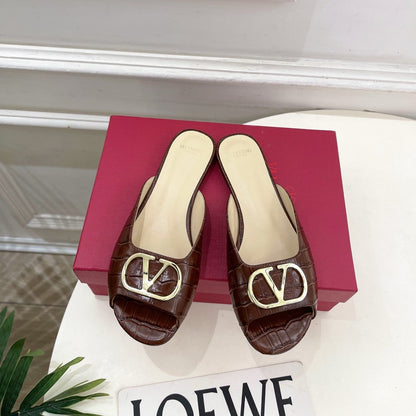 Vlogo Slides Coffee Croc-Embossed Leather 746268