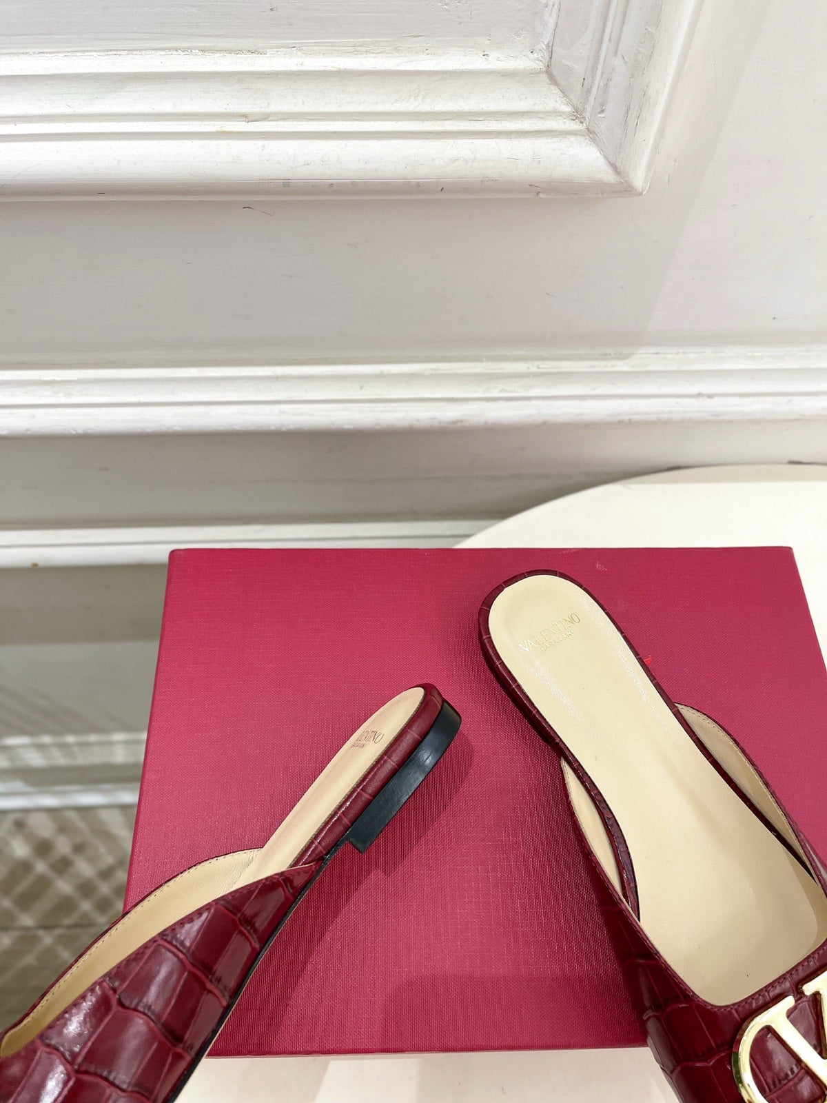 Vlogo Slides Burgundy Croc-Embossed Leather 746270