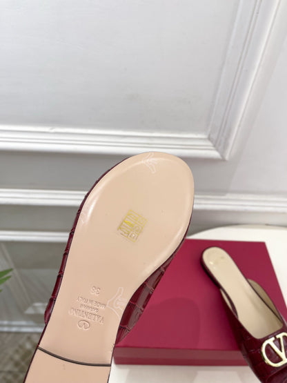 Vlogo Slides Burgundy Croc-Embossed Leather 746270
