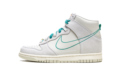 Dunk High SE GS "First Use - Green Noise" DD0733 001