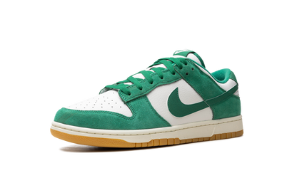 Dunk Low SE "Malachite" HQ1519 030