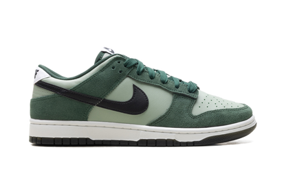 Dunk Low Retro SE "Jade Horizon / Fir" IB6399 301