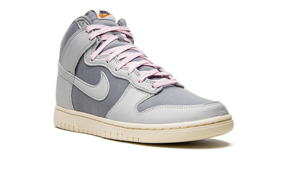 Dunk Hi Retro "Certified Fresh" DQ8800 001