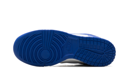 Dunk Low "White Hyper Royal (2025)" HF5441 112