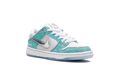 SB Dunk Low Pro QS PS "April Skateboards" FZ6106 300