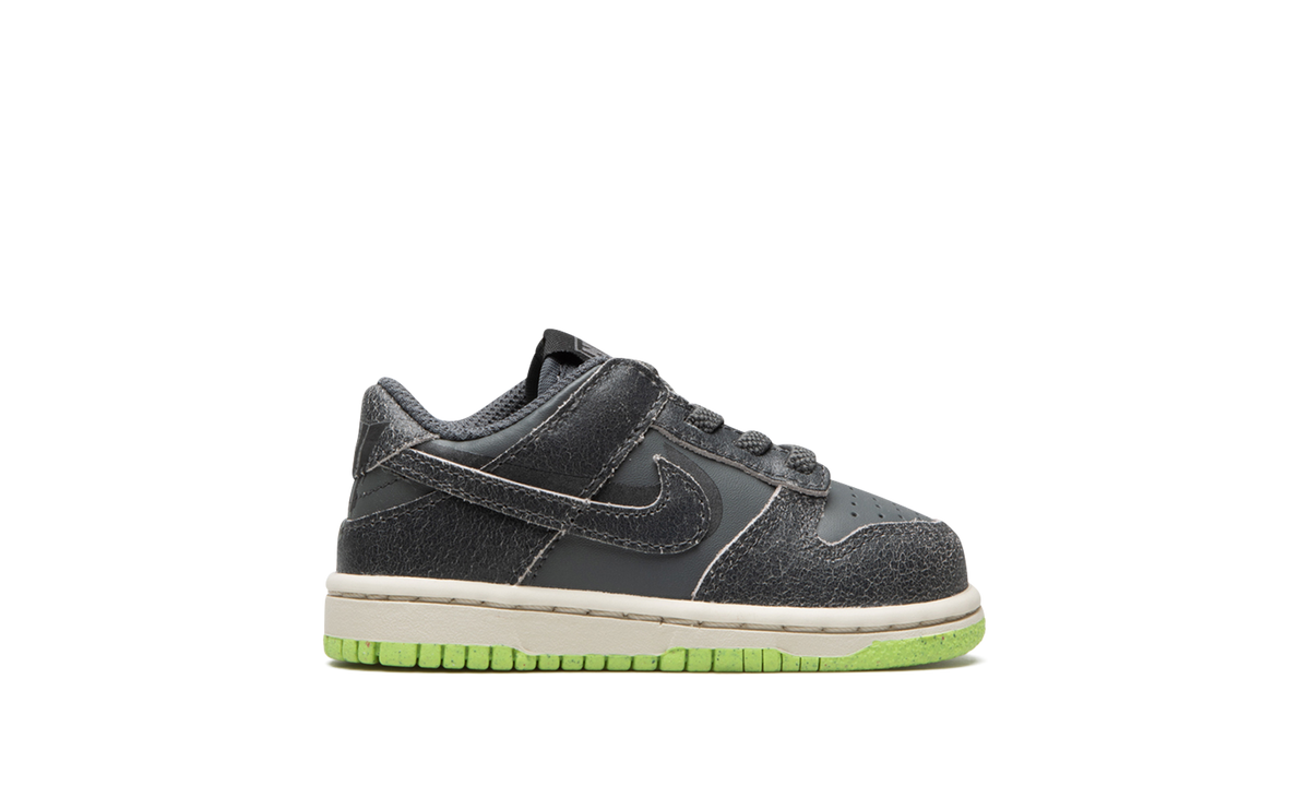 Dunk Low SE "Halloween - Cauldron TD" DQ6217 001