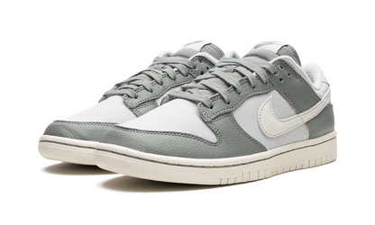 Dunk Low Retro PRM "Mica Green" DV7212 300