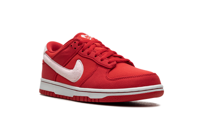 Dunk Low GS "Valentine's Day Solemates" FZ3548 612