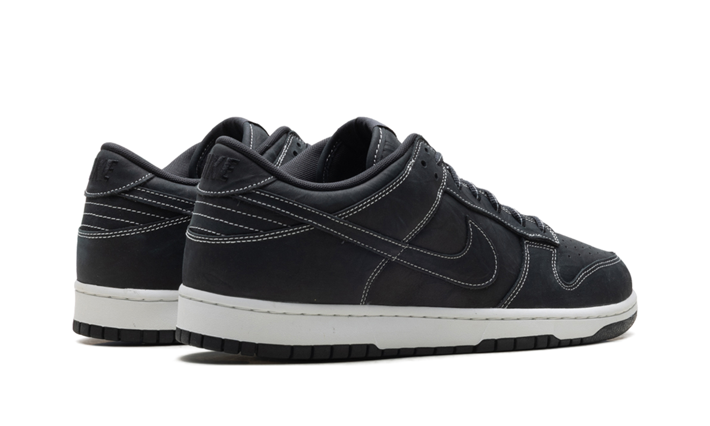 Dunk Low "Off-Noir / Summit White" IO4550 001