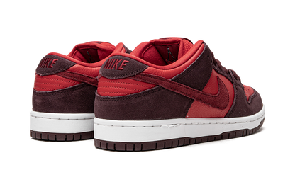 SB Dunk Low "Cherry" DM0807 600