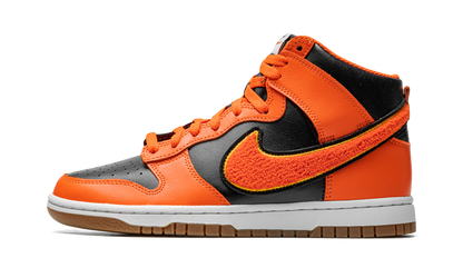 Dunk High "Chenille - Safety Orange" DR8805 002