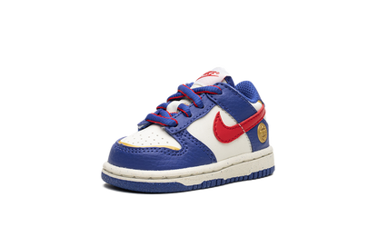 Dunk Low "Superhero" FD0675 400