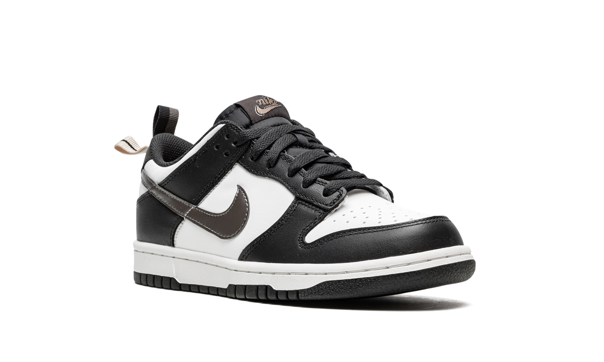 Dunk Low "Black White Metallic" DH9764 001