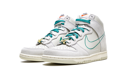 Dunk High SE GS "First Use - Green Noise" DD0733 001