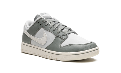 Dunk Low Retro PRM "Mica Green" DV7212 300