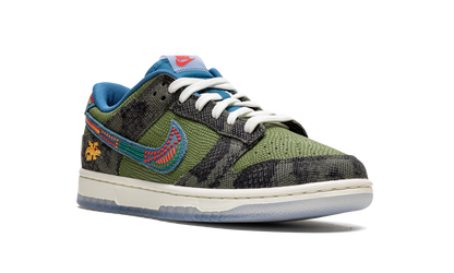 Dunk Low "SiEMPRE Familia" DO2160 335