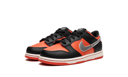 Dunk Low PS "Martian" DV1988 001