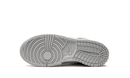 Dunk Low GS "Lucky" DQ0380 001