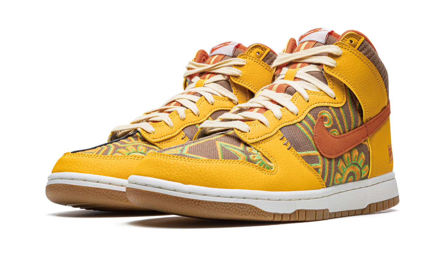 Dunk High "Somos Familia" DZ5354 045