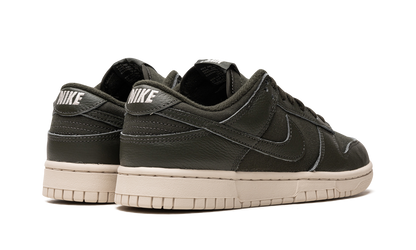 Dunk Low PRM "Sequoia" DZ2538 300