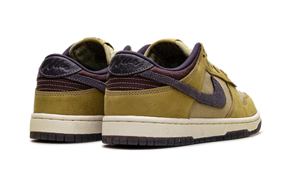 Dunk Low Retro SE "Buff Gold Dark Raisin" IB6752 700