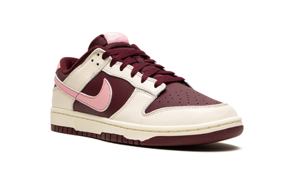 Dunk Low Retro PRM "Valentine's Day 2023" DR9705 100