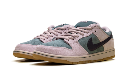 SB Dunk "Mineral Slate" HQ1625 300