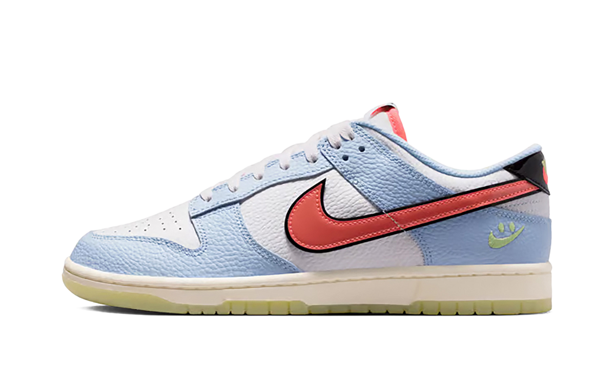 Dunk Low "Smiley Swoosh" IR0609 100