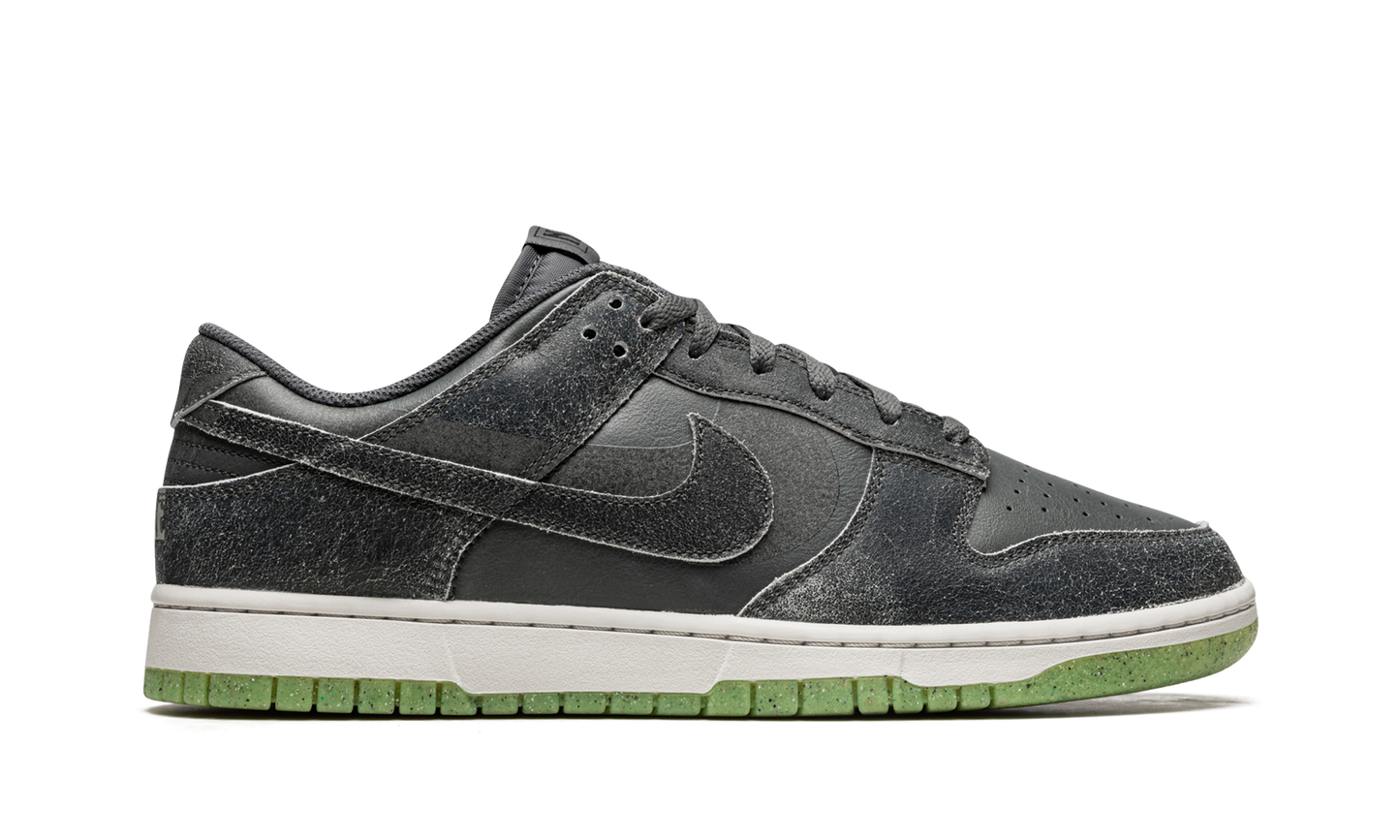 Dunk Low Retro PRM "Halloween 2022" DQ7681 001